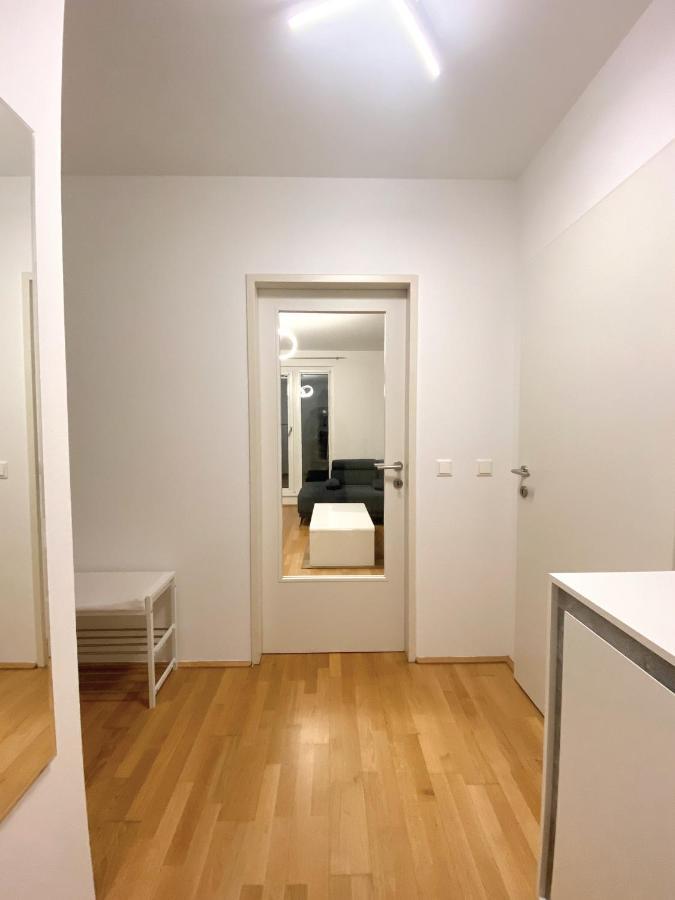 Near Lake Spacious & Furnished Beautiful Apartment Wien Exterior foto